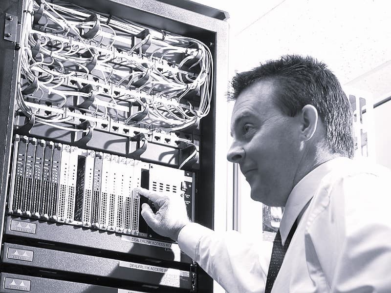 OS - 2002 terminal server Nev - BW
